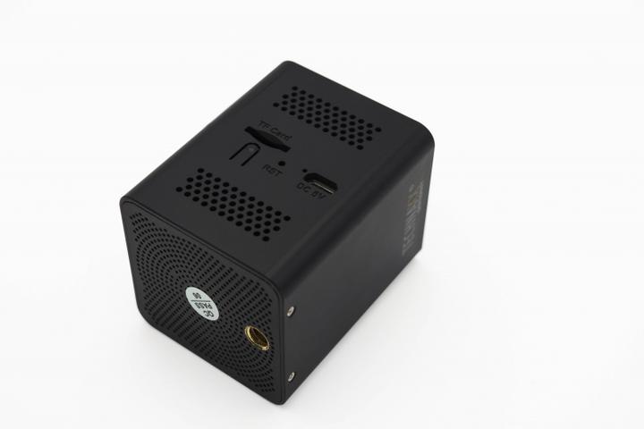 Actual product image Technaxx TX-190 (2304 x 1296 Pixels)