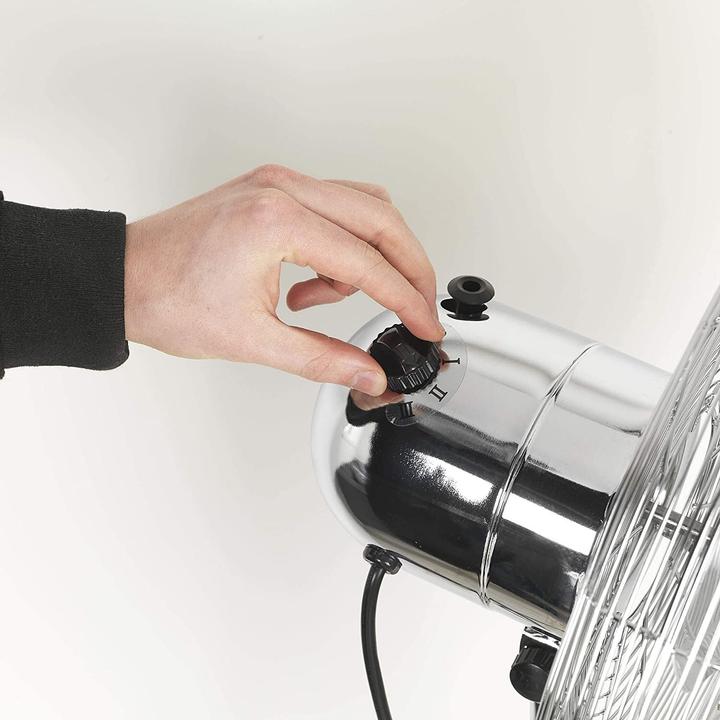 Actual product image Beldray EH3263VDE chrome pedestal fan