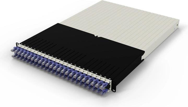Actual product image PATCHBOX one / 30RU / Cat 6A, UTP, 1.8 m, violet (U/UTP, CAT6a, 1.80 m)