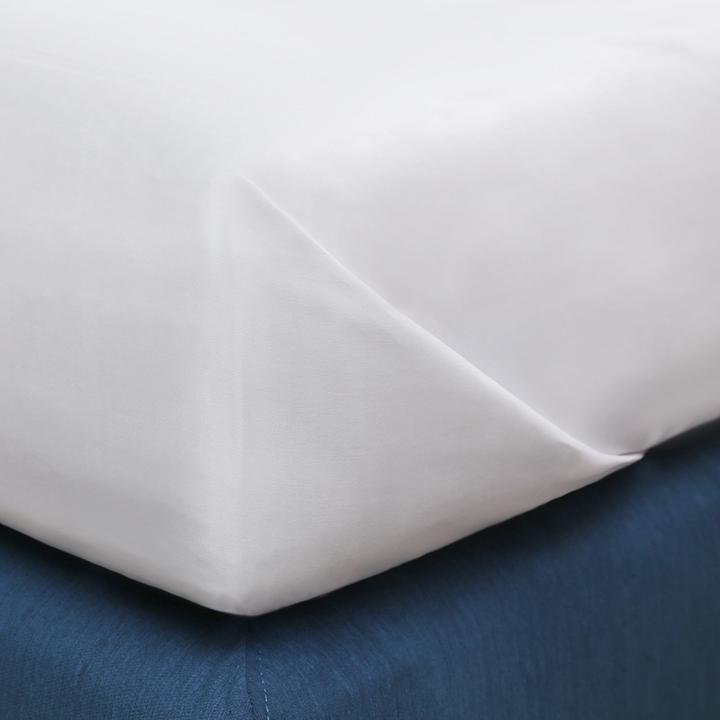 Actual product image BettwarenShop Satin sheets (160 x 260 cm)