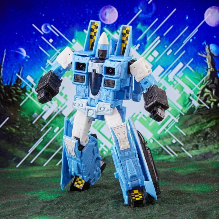 Actual product image Hasbro Transformers Generations Legacy Evolution Voyager Class figurine G2 Universe Cloudcover 18 cm