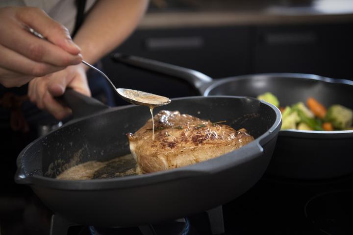 Actual product image Tefal Frying pan Robusto 28 (28 cm, Frying pan, Cast aluminium)