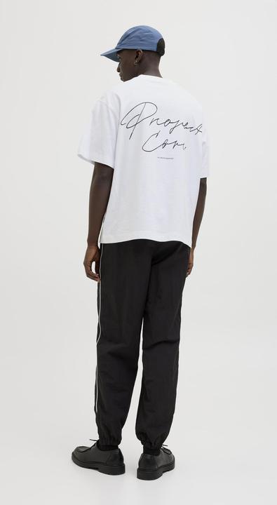 Image du produit Jack & Jones Rückenprint Rundhalsausschnitt T-shirt T-shirt (S)