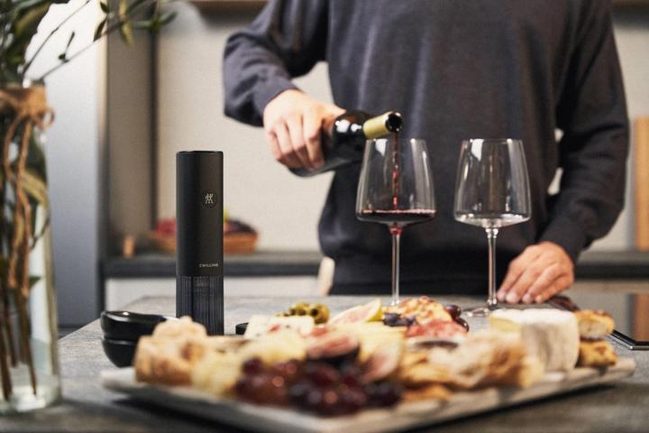 Image du produit Zwilling Enfinigy ouvreur de vin électrique, noir (Tire-bouchon électrique)