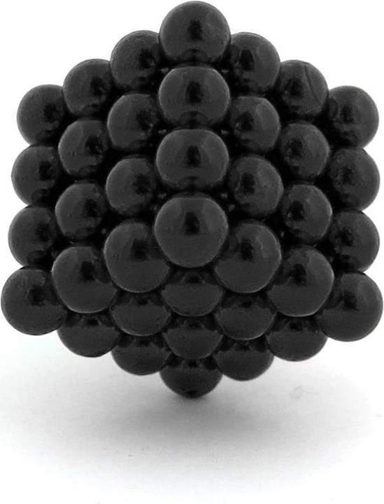 Black, Noir