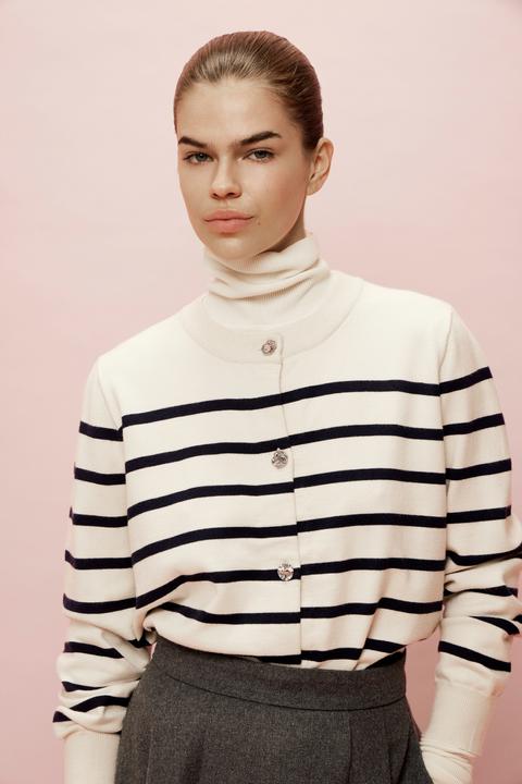 Produktbild Vila Geknöpfter Strickjacke (L)