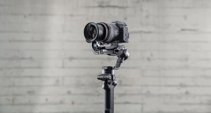 Immagine prodotto DJI RSC 2 (Fotocamera di sistema, Fotocamera reflex, 3 kg)