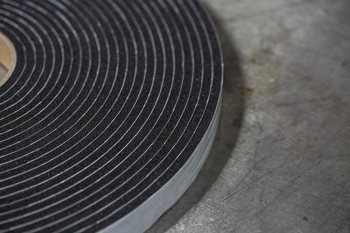 Image du produit Rs Pro Ruban adhésif en mousse PVC, noir, épaisseur 6mm, 25mm x 15m (25 mm)
