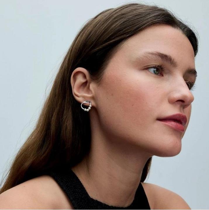 Image du produit Pandora Cercle organique et boucles d'oreilles en perles d'eau douce traitées (Argent massif)