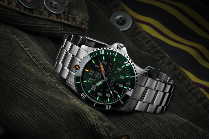 Produktbild Luminox Sport Timer Automatic 0920 Series (Swiss Made, Lünette drehbar links, 42 mm)