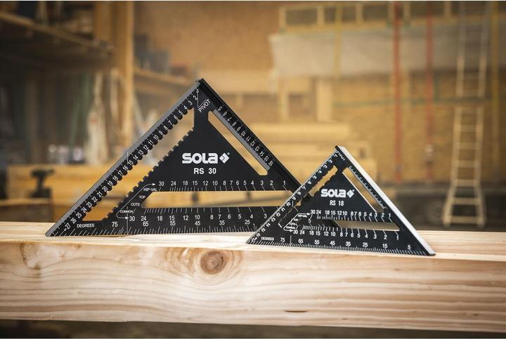 Immagine prodotto Sola Angolo di puntone RS 30 305 x 305 mm rivestito di nero