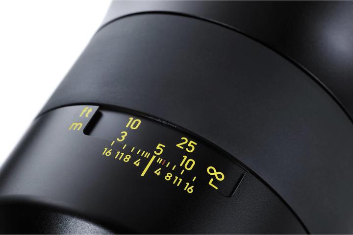 Immagine prodotto Zeiss Obiettivo Otus T 55mm, f/1.4, Canon (Canon EF, Full-frame)