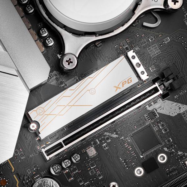 Actual product image Adata SSD 4.0TB XPG MARS 980 BLADE M.2 PCI5 (4000 GB, M.2 2280)