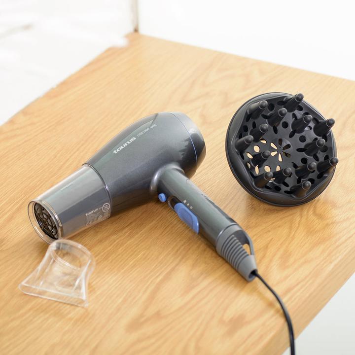 Actual product image Taurus Lyss 2300 Ionic - hårtørrer