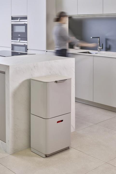 Image du produit Joseph Joseph Totem Max intelligent pour les déchets (60 l)