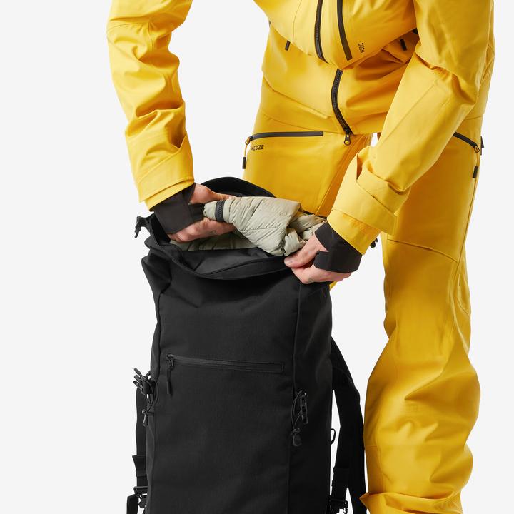 Actual product image Wedze Roll Top Strong Freeride 30 L Ski/Snowboard Backpack - Black (30 l)