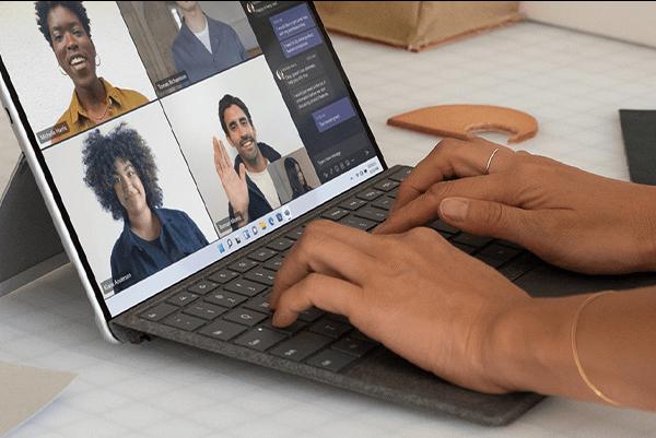 Produktbild Microsoft Surface Pro Keyboard mit Slim Pen (DE, Docking)