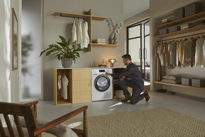 Actual product image Miele Dryer TCL690WP 125 Gala Edition (9 kg, Left)