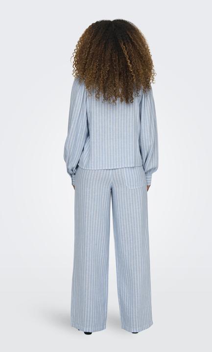 Image du produit Only Coupe décontractée Col boutonné Manches bouffantes Chemise (XL)