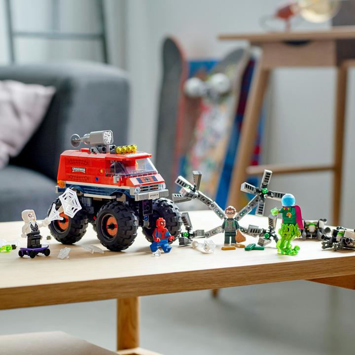 Actual product image LEGO Spider-Man's Monster Truck vs. Mysterio (76174, LEGO Marvel)