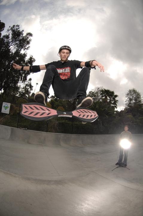 Produktbild Razor Skateboard Ripstick Airpro Red (32.09")