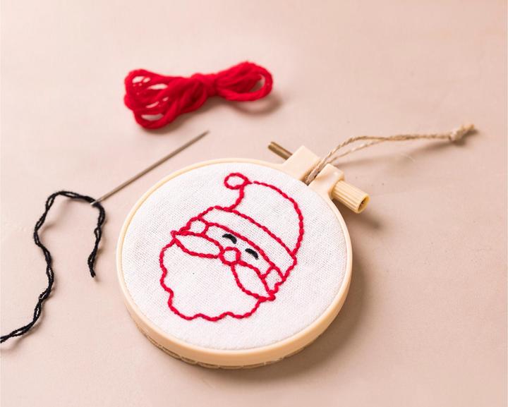 Produktbild Creativ Company Bastelset Sticken Nikolaus