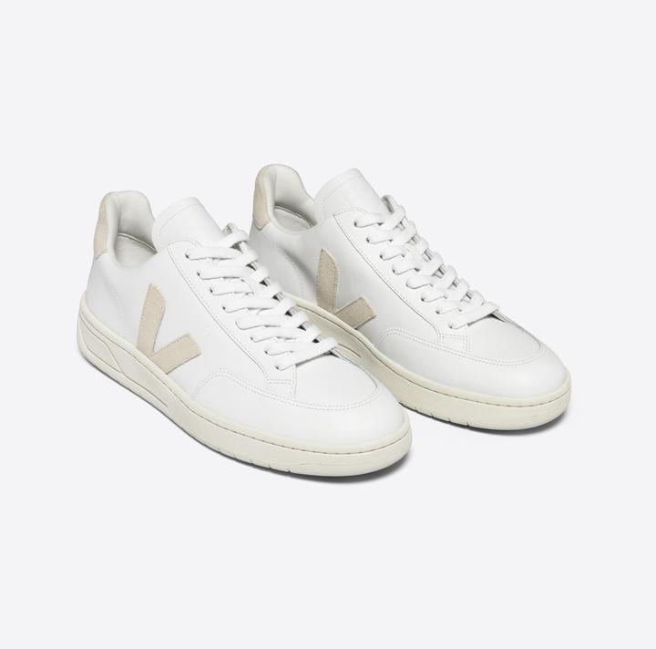 Actual product image Veja V-12 (42)