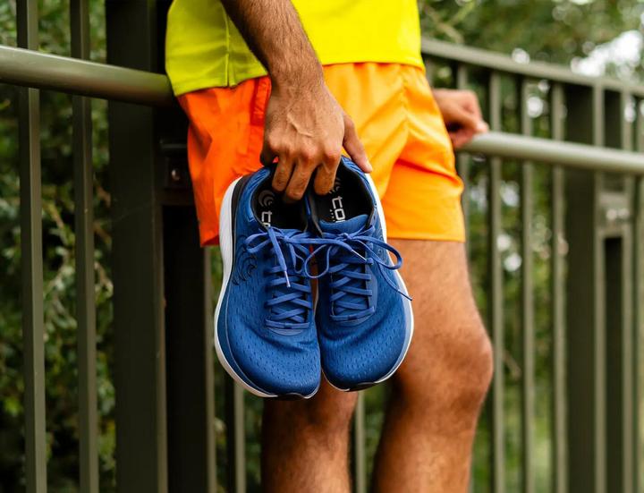 Actual product image Topo Athletic 's Atmos (44.5)