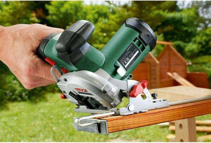 Image du produit Bosch Home & Garden UniversalCirc 12