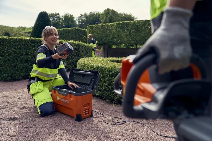 Immagine prodotto Husqvarna Multi-Rack-Ladegerät 40-C1000X4 (36 V)
