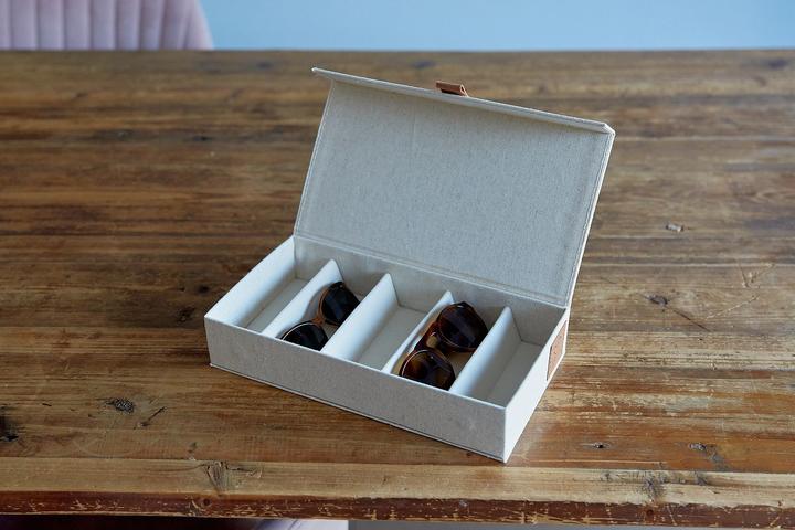 Actual product image Love it Store it Premium glasses box