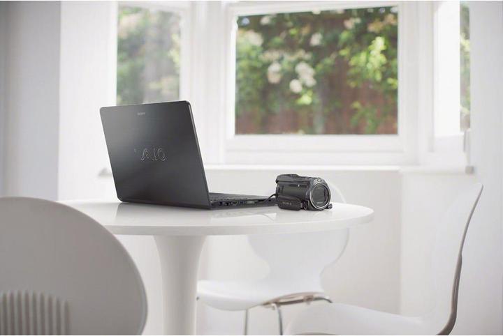 Produktbild Sony HDR-PJ810E Handycam mit integriertem Projektor (6.14 Mpx, 50i, 12 x)