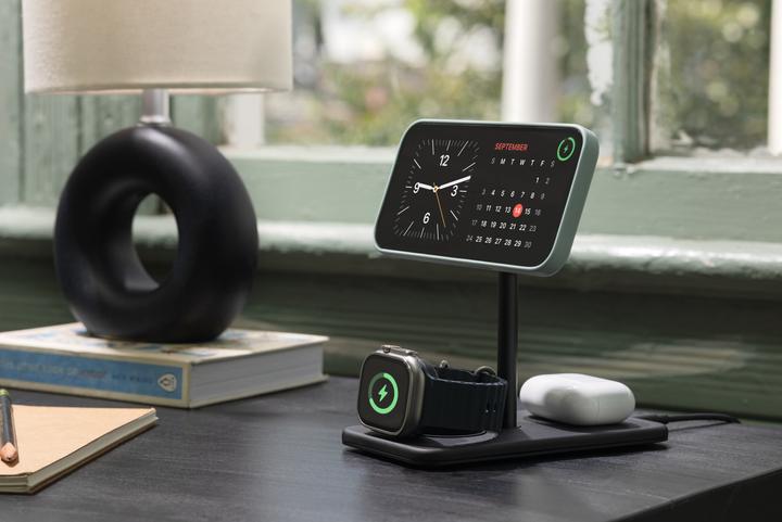 Actual product image TwelveSouth HiRise 3 Deluxe (15 W)