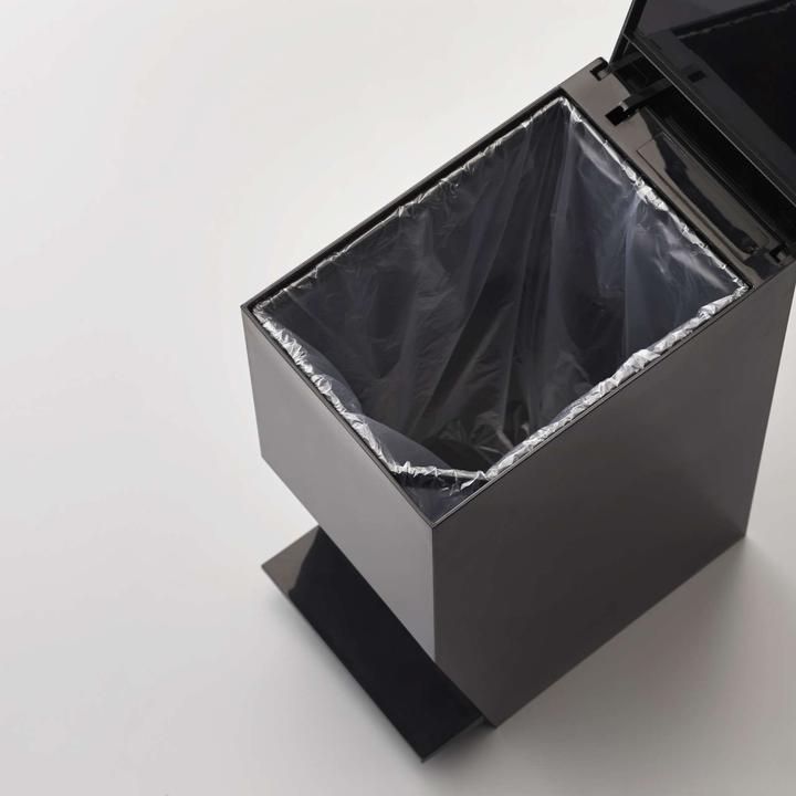 Actual product image Yamazaki Mülleimer mit Tretfunktion TOWER (4 l)