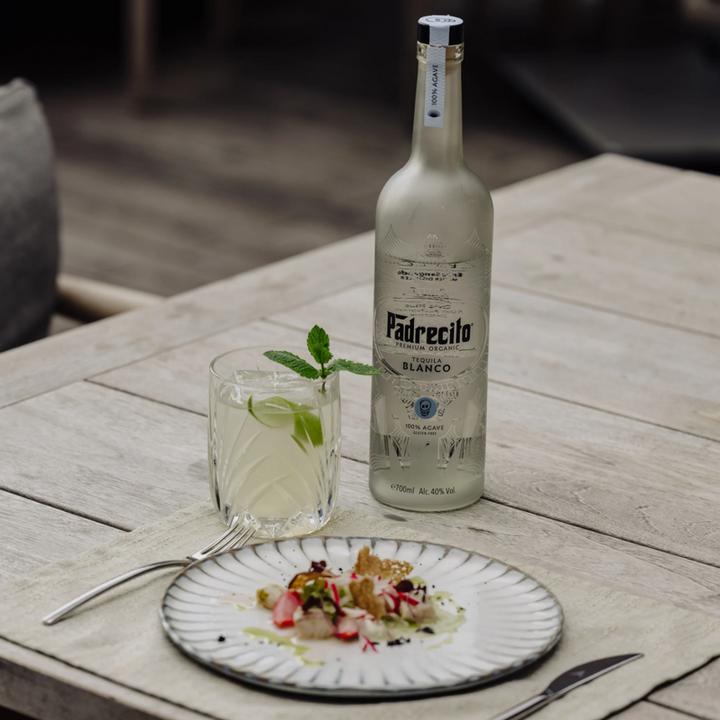 Actual product image Padre Azul PADRECITO Premium Organic Tequila Blanco 100% Agave 40% Vol. 0,7l (1 x 70 cl)