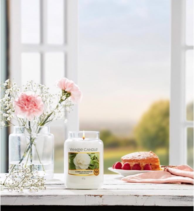Actual product image Yankee Candle Camellia Blossom (104 g)