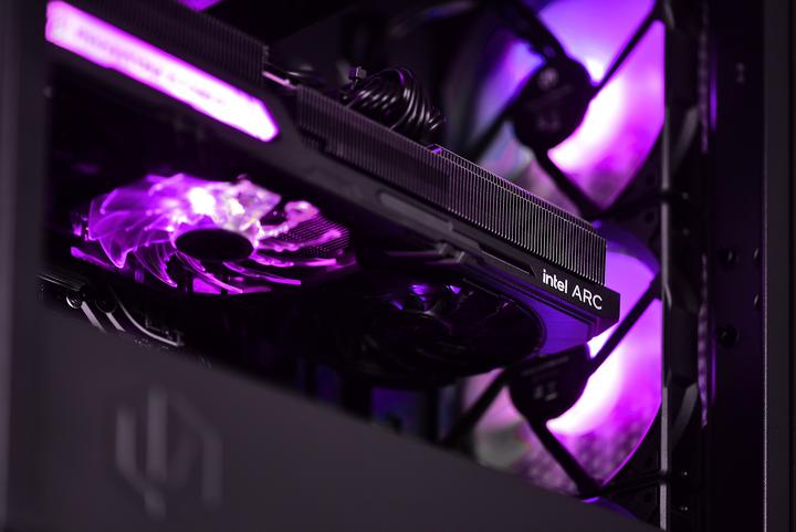 Produktbild Action Actina 5500 (AMD Ryzen 5 5500U, 16 GB, 1000 GB, Radeon RX 6600)