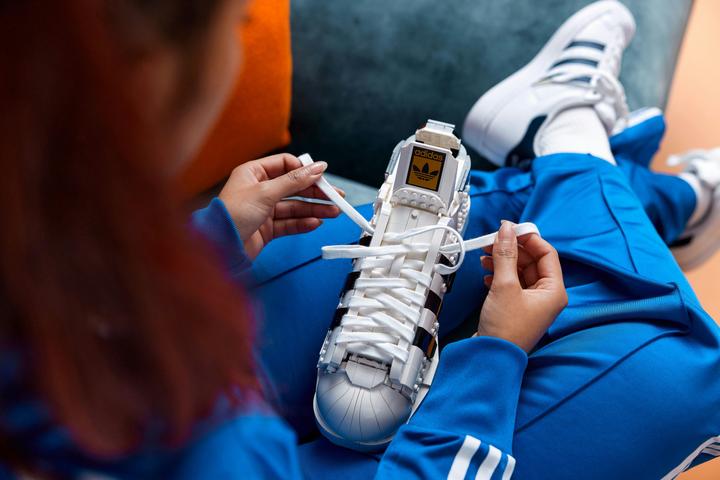 Actual product image LEGO Adidas Originals Superstar (10282, LEGO Icons)