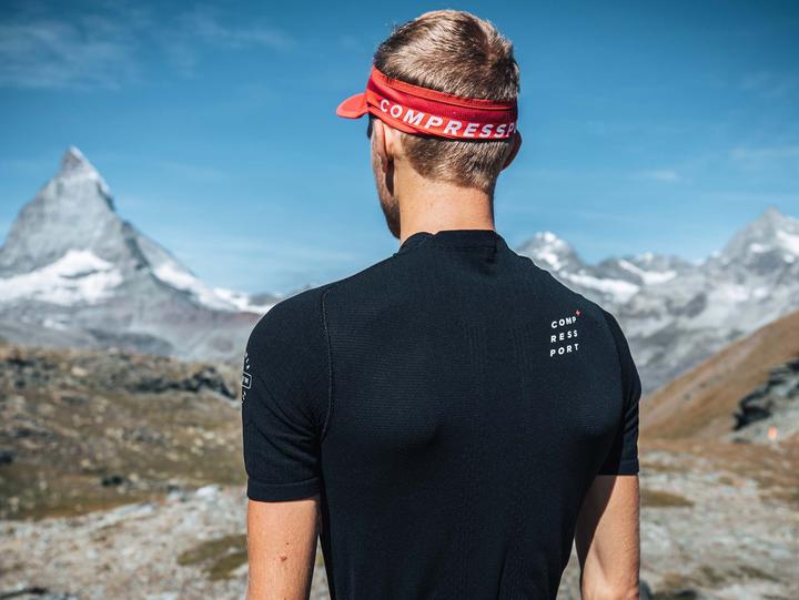 Actual product image Compressport Trail Postural SS Top Man (M)
