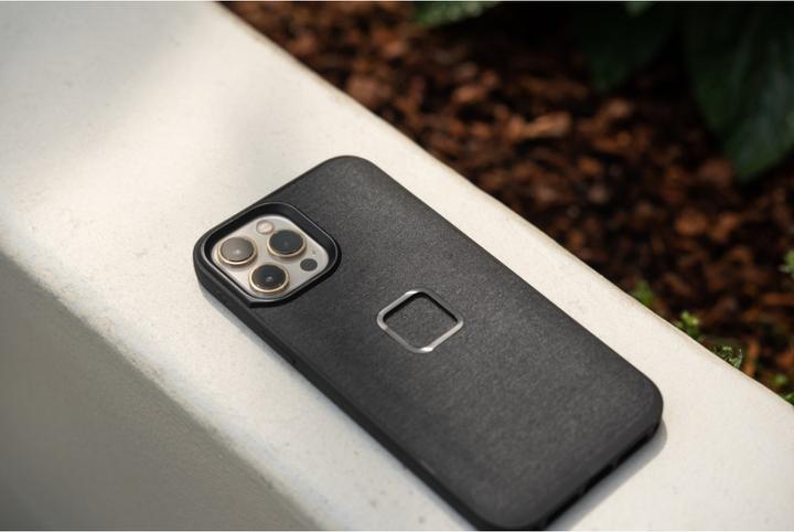 Actual product image Peak Design Everyday Case (Apple iPhone 13 Pro)