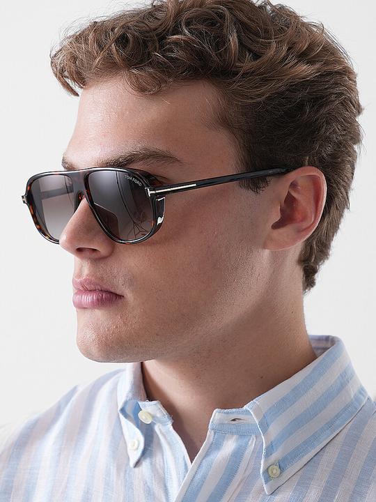 Actual product image Tom Ford FT1208/61