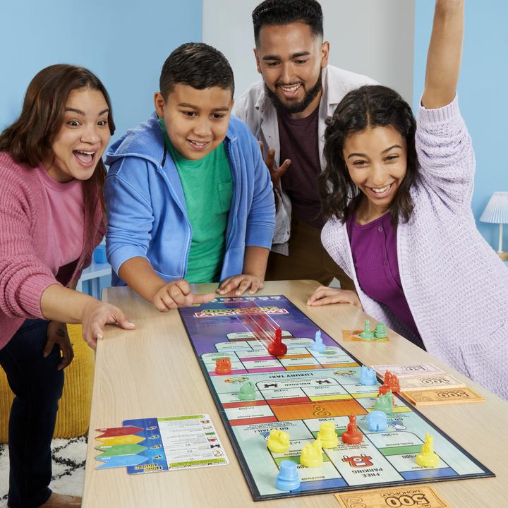 Actual product image Hasbro Monopoly Knockout Family Party Game, Quick-Playing Board Games for Ages 8+, 2-8 Players, 20 Mins. (Swedish)