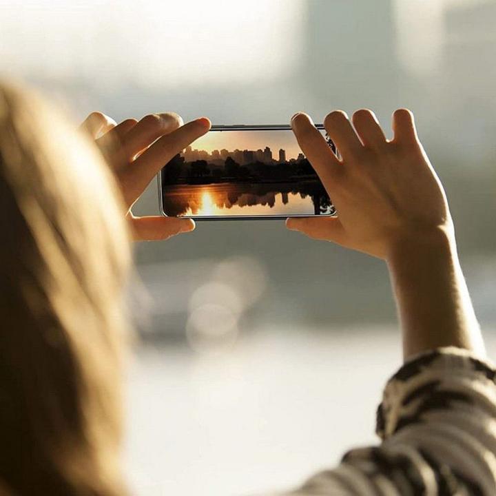 Produktbild Spigen Gehärtetes Glas Alm Glas.Tr 2er-Pack Galaxy A54 5g Klar (1 Stück, Samsung Galaxy A54 5G)