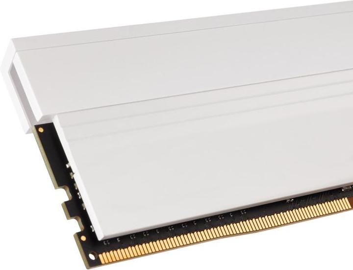 Actual product image Team Group T-Force Xtreem ARGB, DDR4-3200, CL16 - 32 GB Dual Kit (2 x 16GB, 3200 MHz, DDR4-RAM, DIMM)
