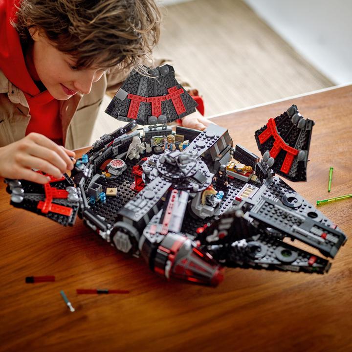 Image du produit LEGO Millennium Falcon noir (75389, LEGO Star Wars)