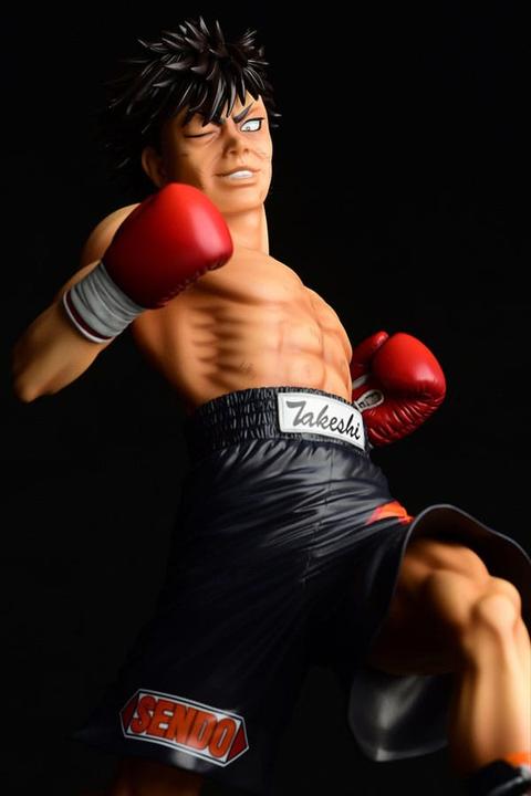 Actual product image Orca Hajime no Ippo statuette PVC 1/6 Takeshi Sendou Finish Blow Ver. Damage 29 cm