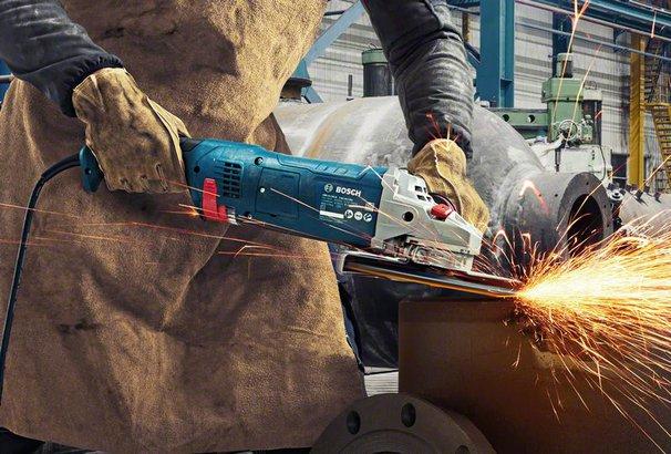 Image du produit Bosch Professional Meuleuse d'angle GWS 24-230 PZ (230 mm)