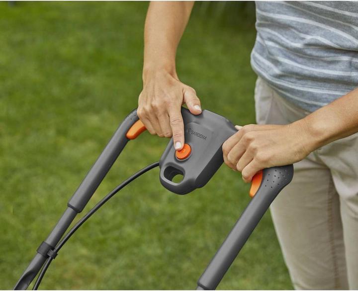 Actual product image Gardena Battery Lawnmower PowerMax 32/18V P4A Ready-To-Use Set (Rechargeable battery operated)