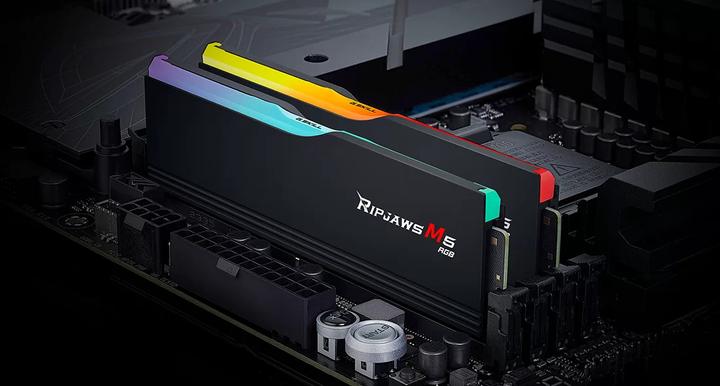 Image du produit G.Skill DDR5 32GB PC 6000 CL28 (2x16GB) 30-M5 RGB RM5RK (2 x 16GB, 6000 MHz, RAM DDR5, DIMM)