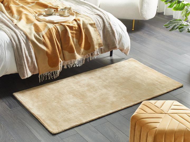 Immagine prodotto Beliani Tappeto in viscosa beige sabbia 80 x 150 cm a pelo corto GESI II (80 x 150 cm)